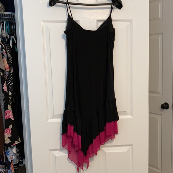 Black and Magenta Dress - Picture 4 of 5